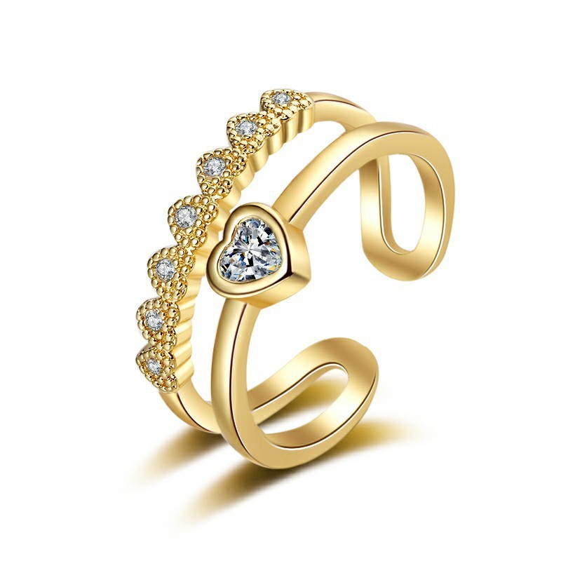 Simple And Personalized Ring With Yellow Gold And Diamonds